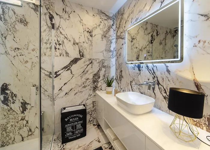 Villa Hedonist *