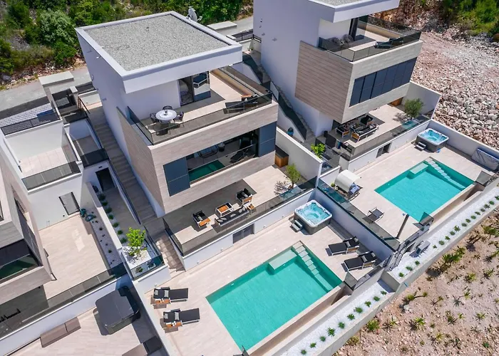 Hedonist Villa