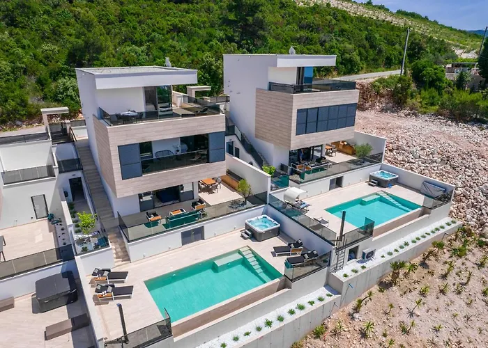 Hedonist Villa