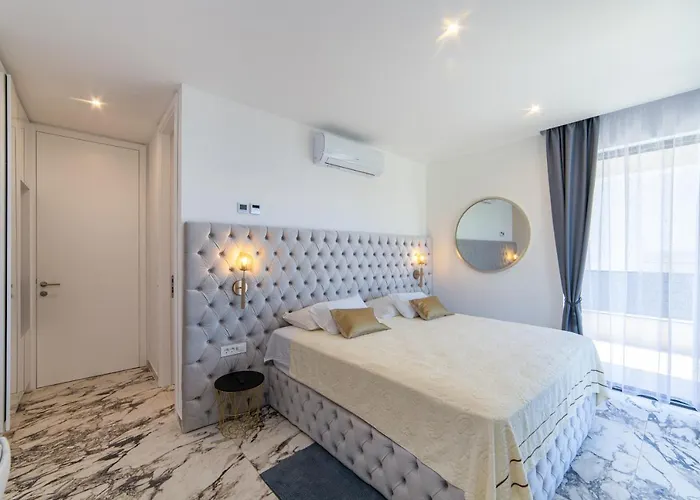 Hedonist Villa