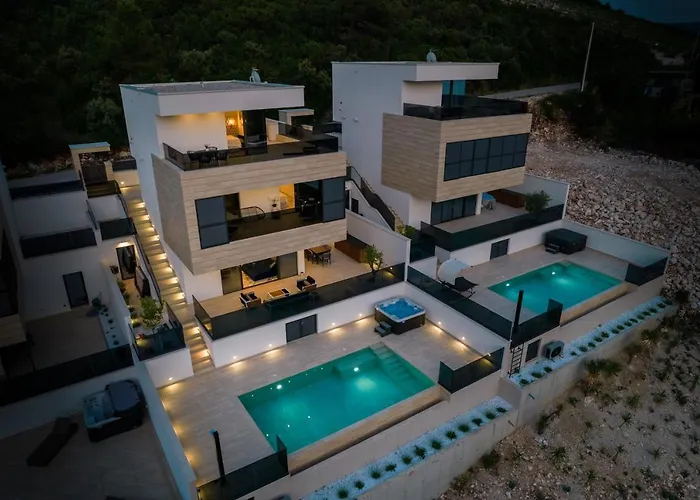 Hedonist Villa Komarna