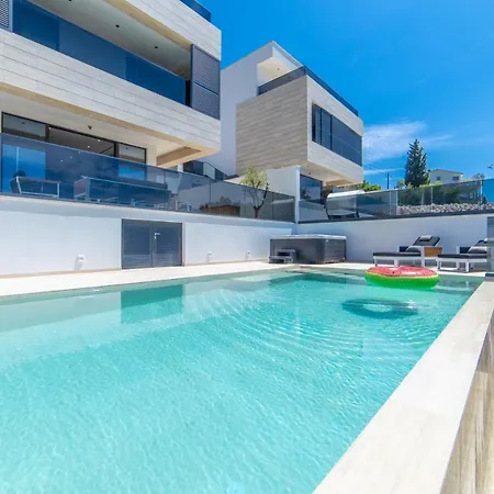 Hedonist Villa *