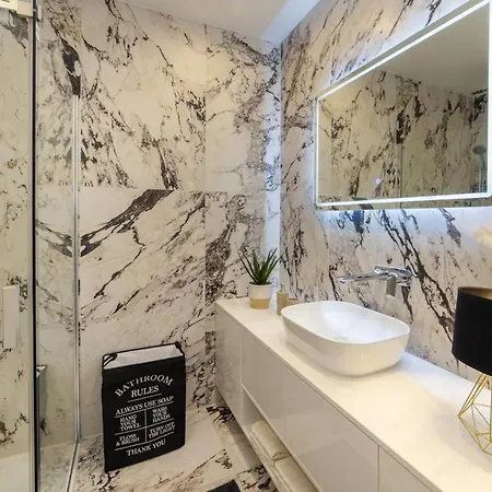 Villa Hedonist *