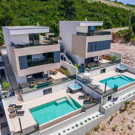 Hedonist Villa