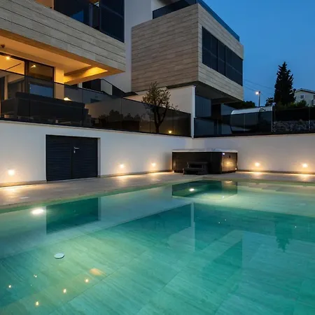 Villa Hedonist *