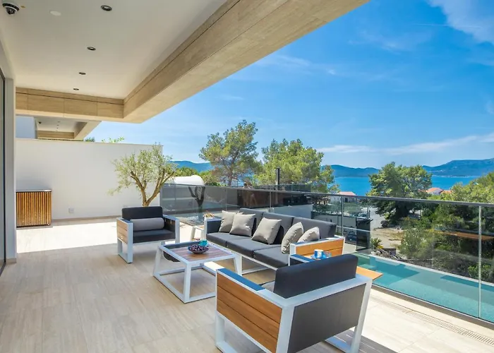 Hedonist Villa